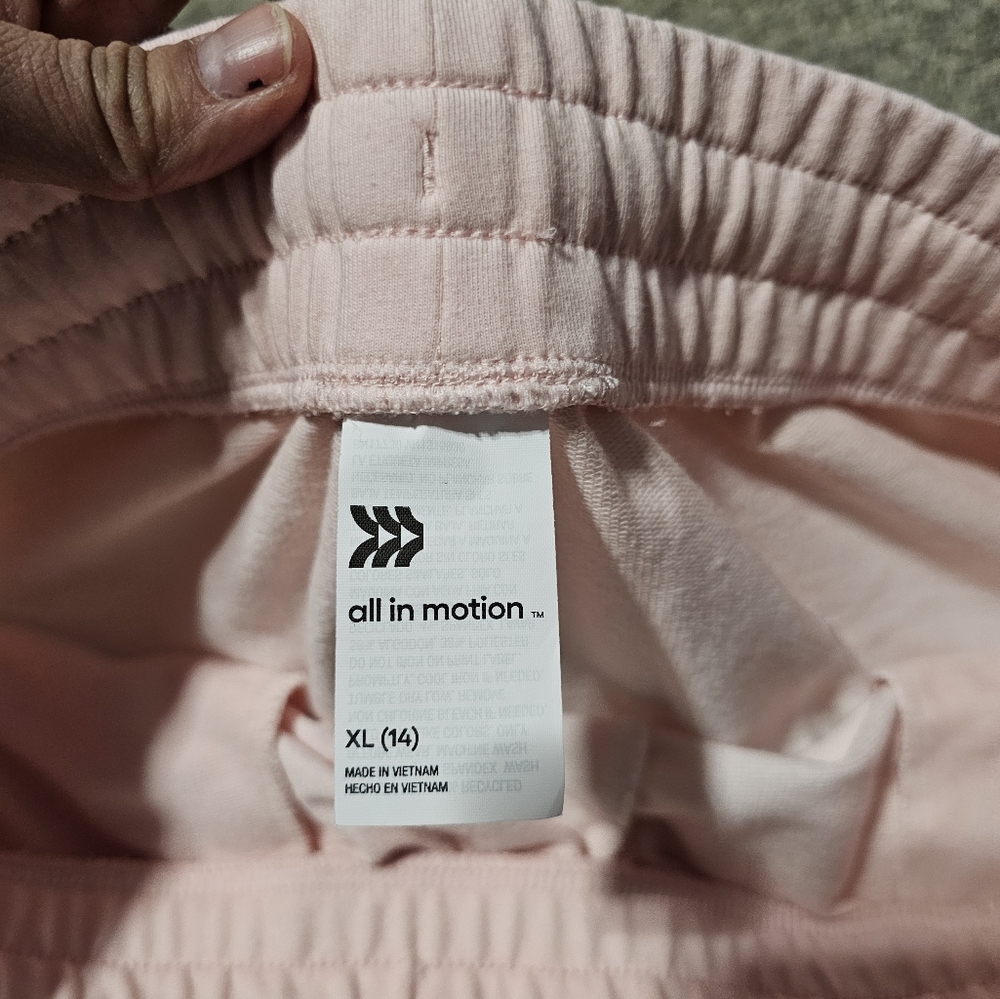 NWOT All In Motion Shorts - Picture 4 of 5